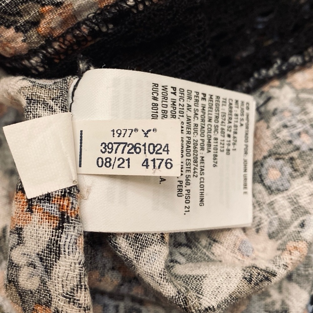 American Eagle Black Floral Crochet Trim Open Back Tie Up Babydoll Top Size M - Picture 15 of 15